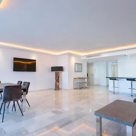 B51 Executive Flats Lägenhetshotell Marbella