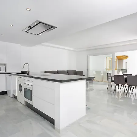 Apart Otel B51 Executive Flats Marbella