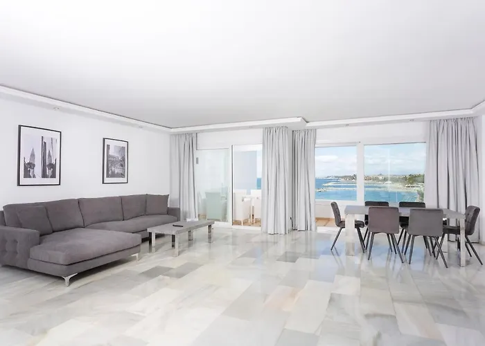 B51 Executive Flats Aparthotel