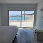 B51 Executive Flats Aparthotel 4*