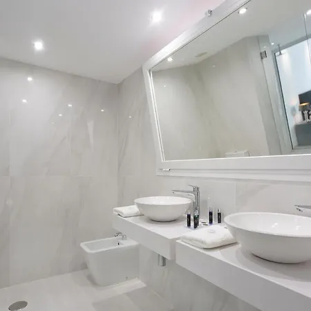 B51 Executive Flats 4* Marbella